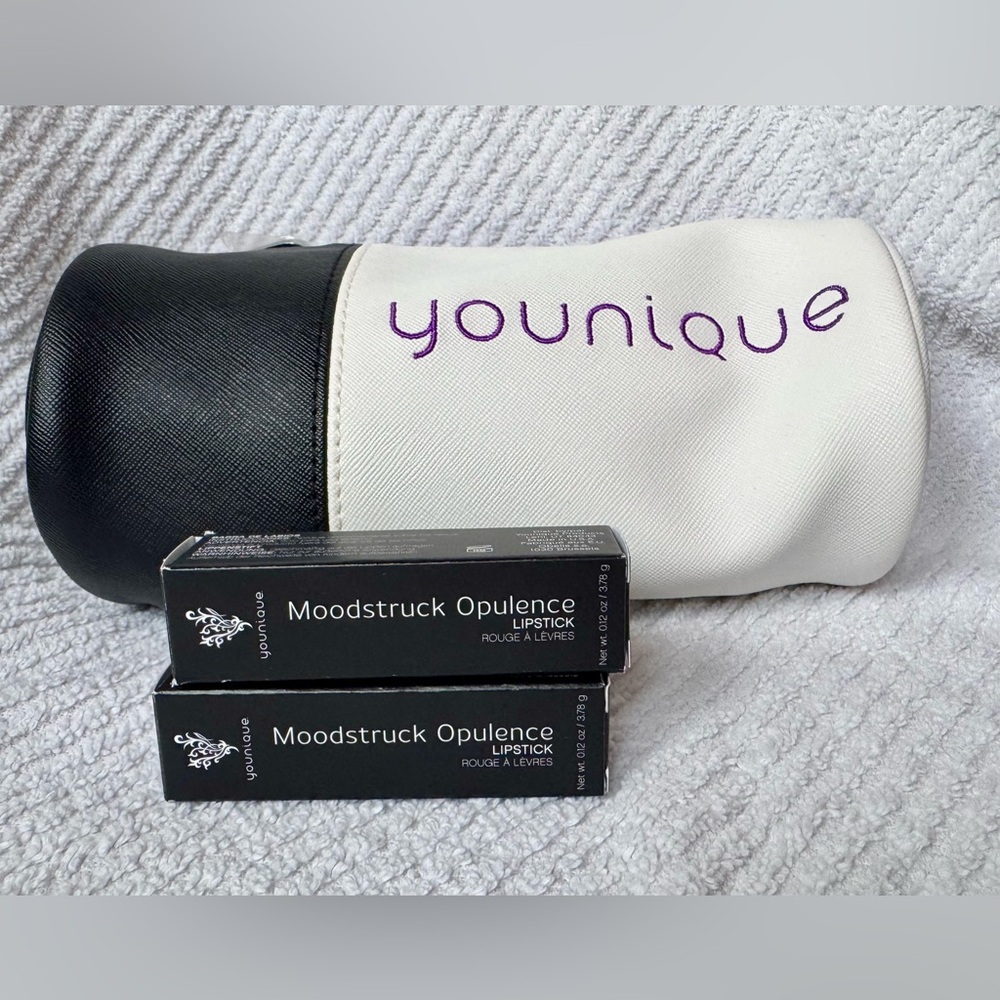 Younique Moodstruck Opulence Lipstick 💄 and makeup bag bundle.